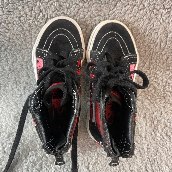 Vans Sk8 Hi Stranger Things Kids Youth size 11 Friends Don't Lie Shoes Sneakers - Picture 8 of 10